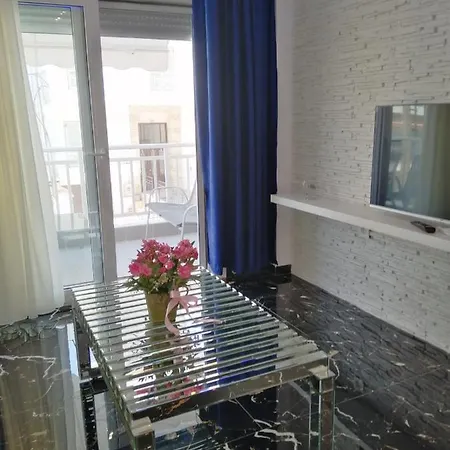 Totani Lux Apartment Peraia  Exterior photo